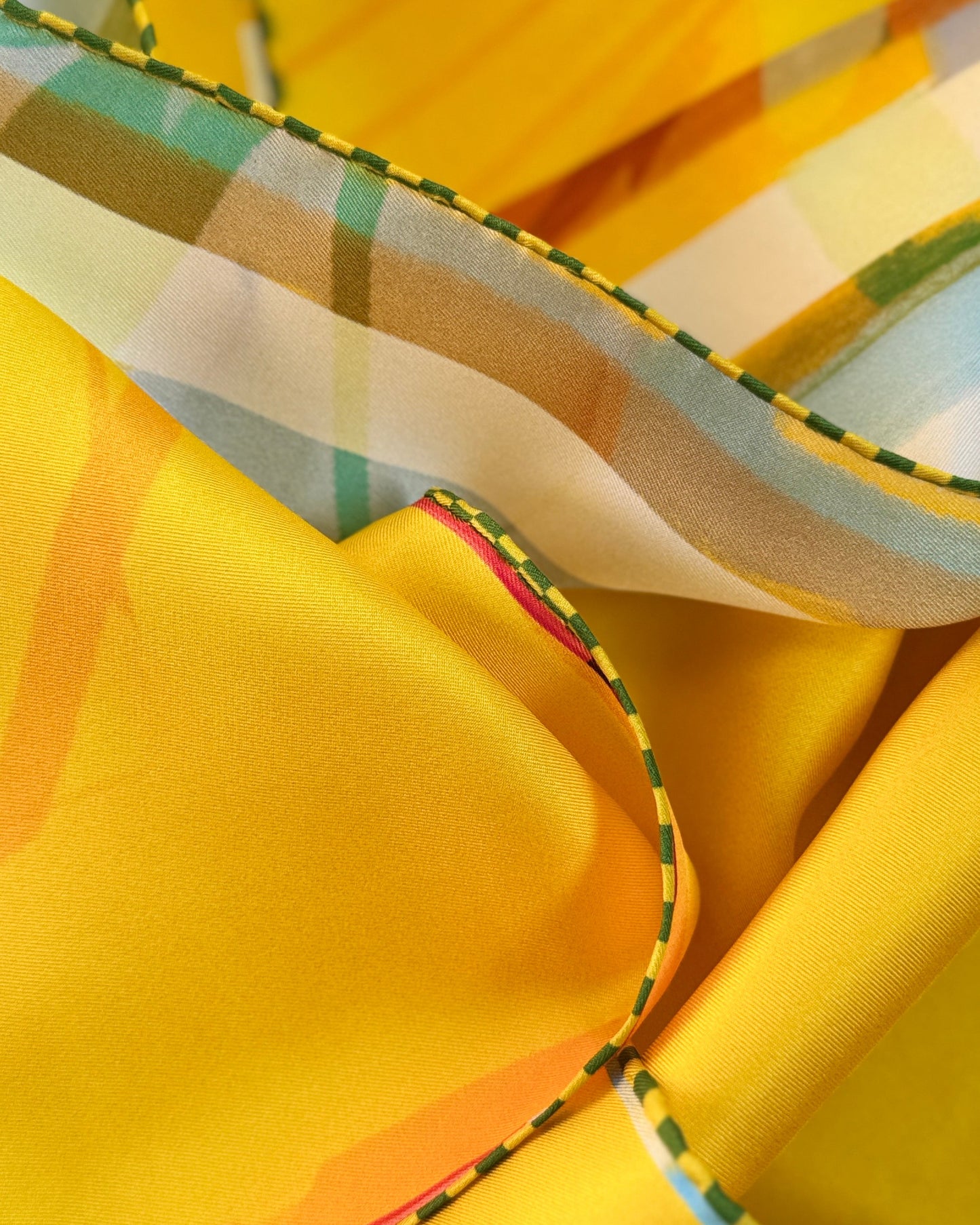 Sunflower Scarf 70